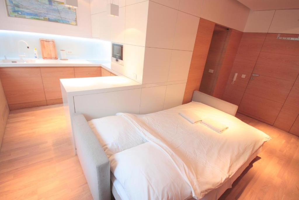 Modern & Resto Apartments Красков Екстериор снимка